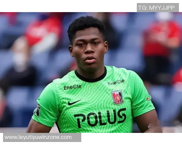 铃木彩艳谈进攻策略与门将冷静处理的重要性